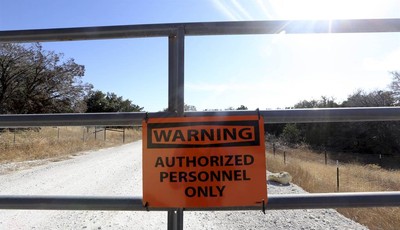
              In a Nov. 26, 2012 photo, a road leads to a natural gas well near Weatherford, Texas. The U.S. Environmental Protection Agency had evidence the gas company
